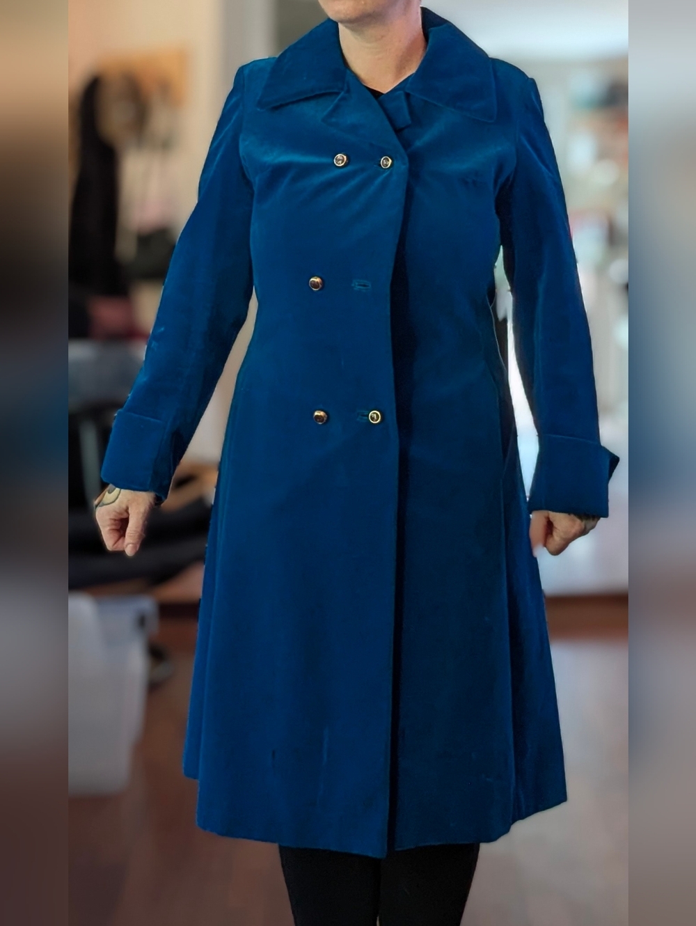 Elegant Blue Double-Breasted Women's Coat